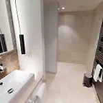 White Pearl 2.05 Apartment