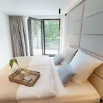 Apartment White Pearl 2.05 *